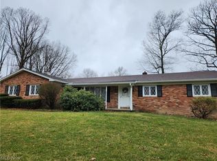 130 E Wellock Dr, Akron, OH
