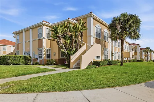 1015 Villagio Cir #201 Photo 1