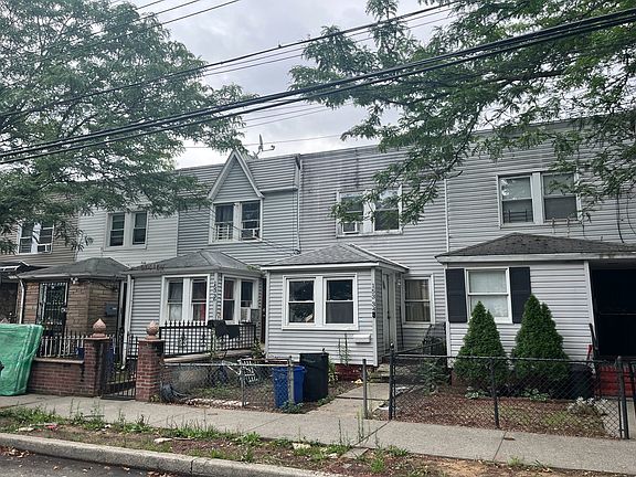 2nd image of 15334 Foch Blvd