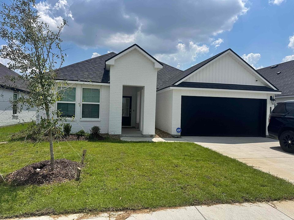 1st image of 3136 Sapphire Dr