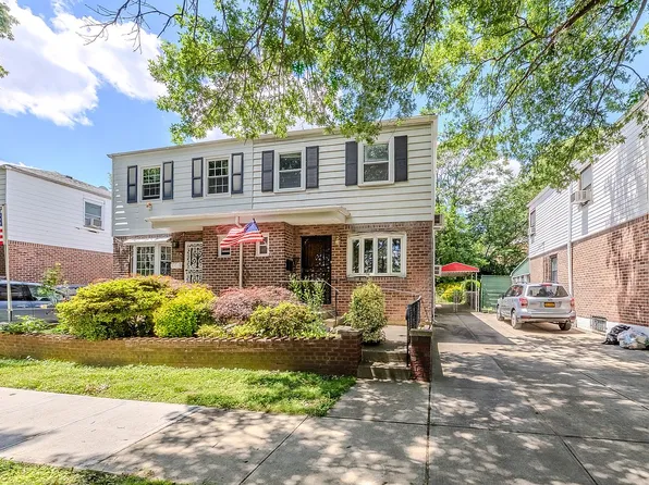 2222 81st St, East Elmhurst, NY 11370