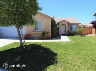 13275 Newport St, Hesperia, CA 92344