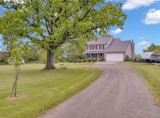 726 Brown City Rd, Imlay City, MI 48444