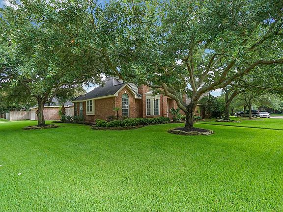 3rd image of 1314 Purple Rose Ct