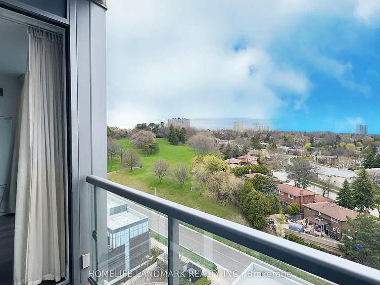18 Graydon Hall Dr #1110 — Photo 15