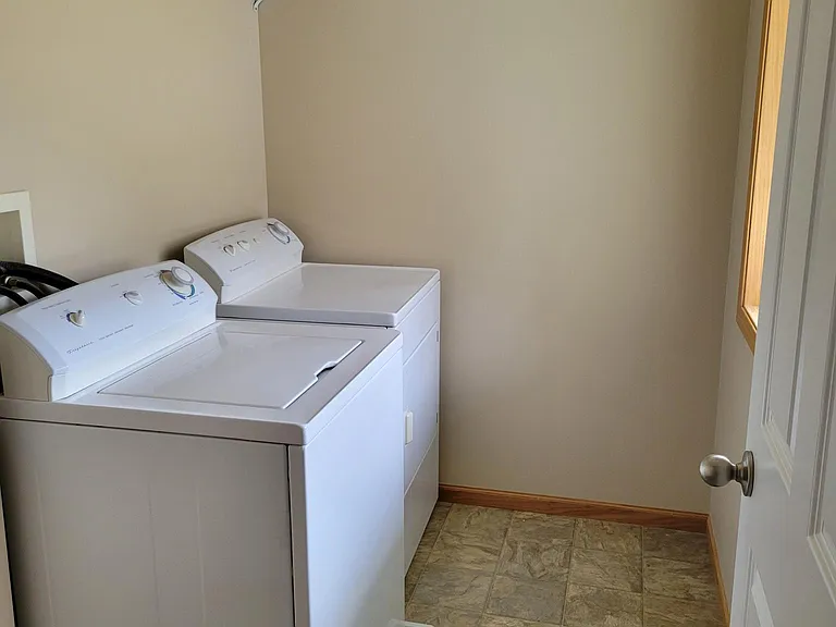 184 Water St — Photo 8
