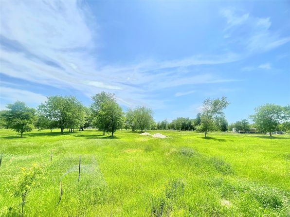 15960 SW County Rd, Wortham, TX 76693