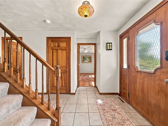 3rd image of 9 Northwood Rd
