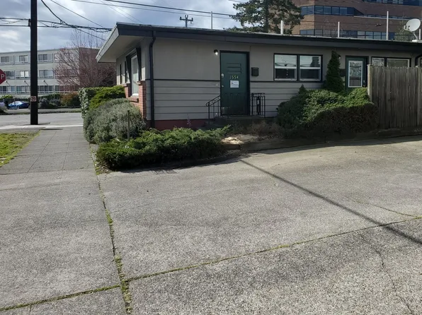 Arnold Ballard Suites, 5212 17th Ave NW #1, Seattle, WA 98107