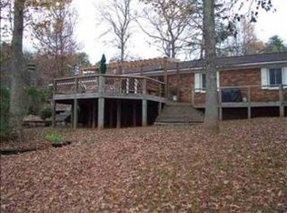 151 Narrow Ln, Inman, SC 29349