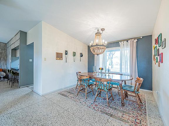 4th image of 3203 Apperson Dr