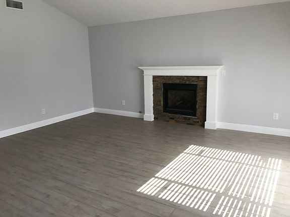 2nd image of 11667 Cielo Ln