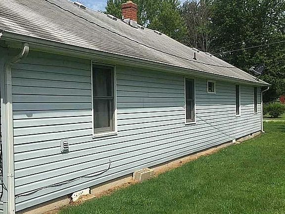 5th image of 715 W Fulton St