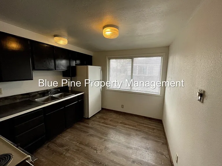450 H St #2 — Photo 4