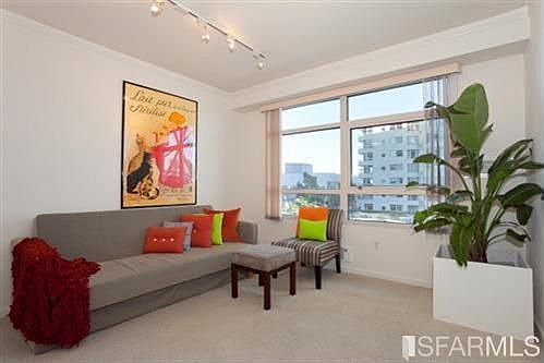 2nd image of 403 Main St APT 205N