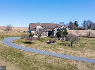 11 Starr Rd, Sinking Spring, PA 19608