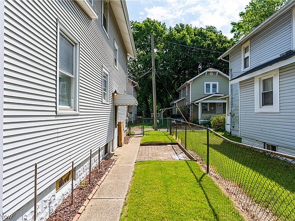 5th image of 1515 Pearl Pl SE