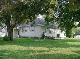 2961 110th St, Sumner, IA 50674