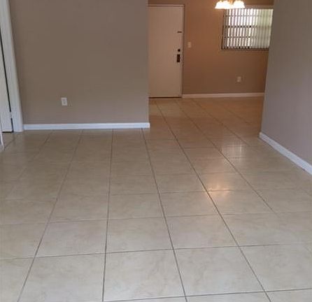 2nd image of 13000 SW 92nd Ave APT B213
