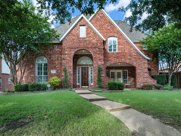 1027 Sir Lancelot Cir, The Colony, TX 75056