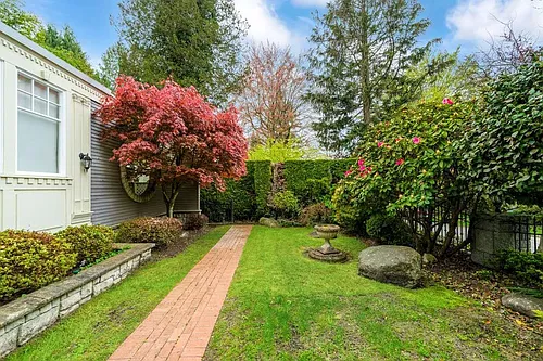 5 Cypress St Photo 1
