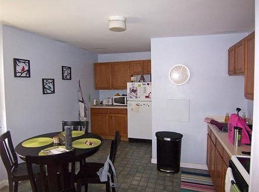 2nd image of 35 State St APT B