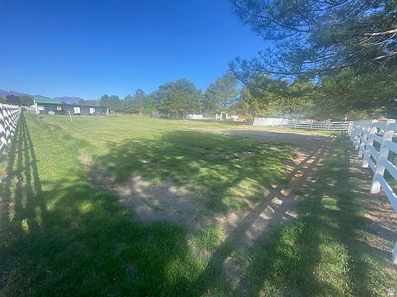 4th image of 2789 W 6870 S