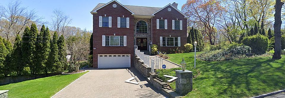 1st image of 91 Saint Eleanoras Ln