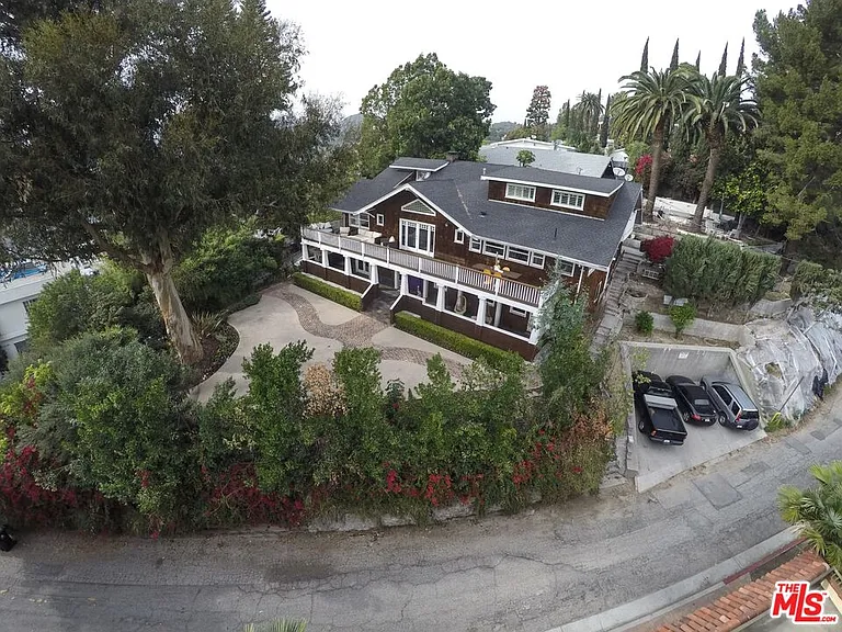 2172 Argyle Ave — Photo 42