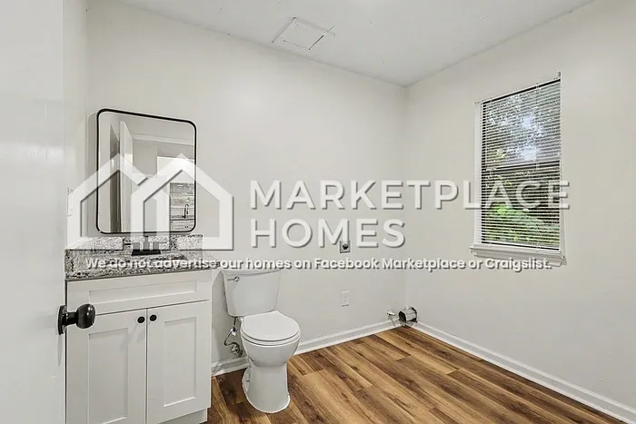 2070 Scarbrough Trl E — Photo 18