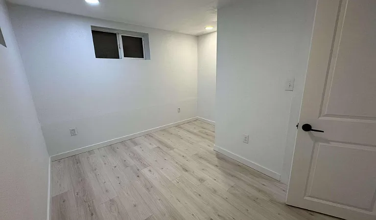 604 Camas Ave NE — Photo 17