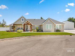 1894 Crawford Ln, Emmett, ID 83617