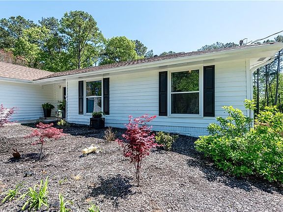 4th image of 559 Rivercrest Dr