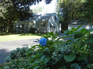 184 E Rutland Rd, Milford, CT 06461