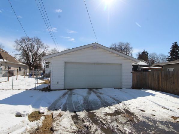 4714 51st Ave, Wetaskiwin, AB T9A 0T5