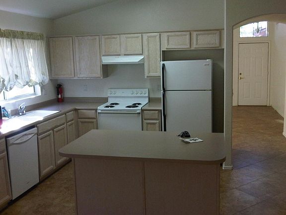 5th image of 881 N Albert Dr