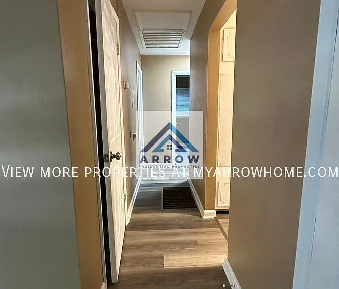 10637 Dunkeld Cir — Photo 11