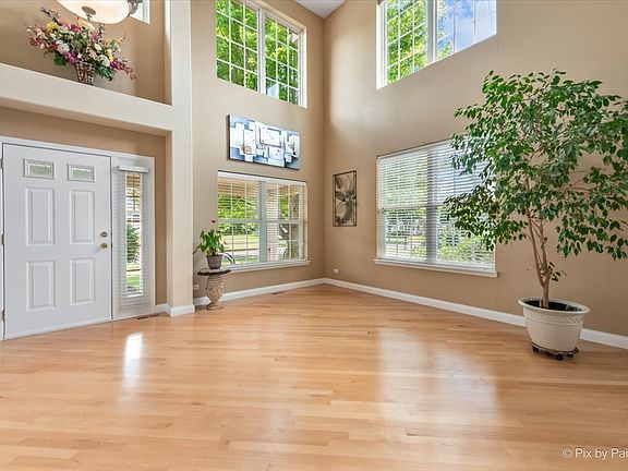 4th image of 2636 Bainbridge Blvd