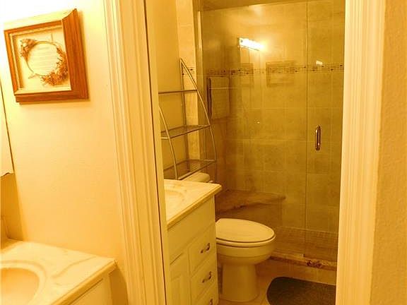 4th image of 11000 S Ocean Dr APT 2-8