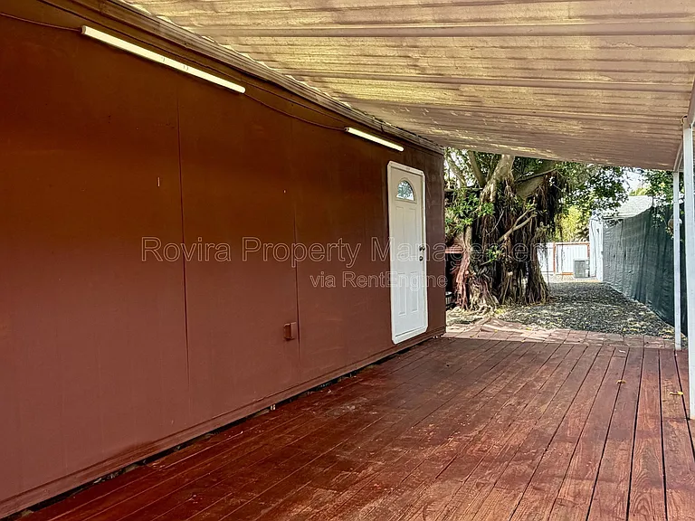 19451 NW 5th Ct — Photo 4