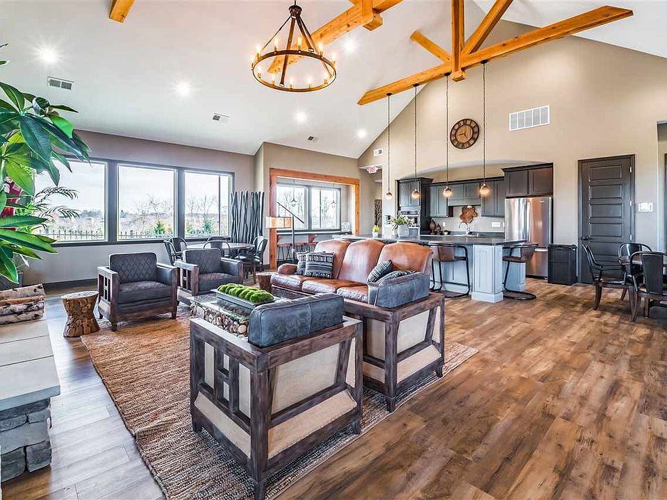 2nd image of 8033 Arcadia Blvd