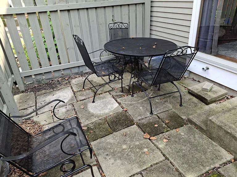 6322 New London Dr — Photo 11