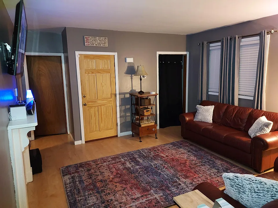 44 Winchester Ave #1