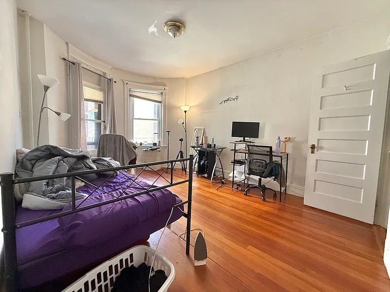 1908 Beacon St #2A — Photo 8