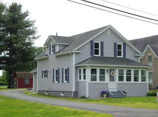 55 Elm St, Hatfield, MA 01038