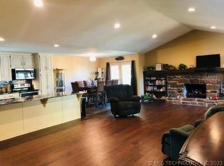 6947 E 78th Pl, Tulsa, OK 74133