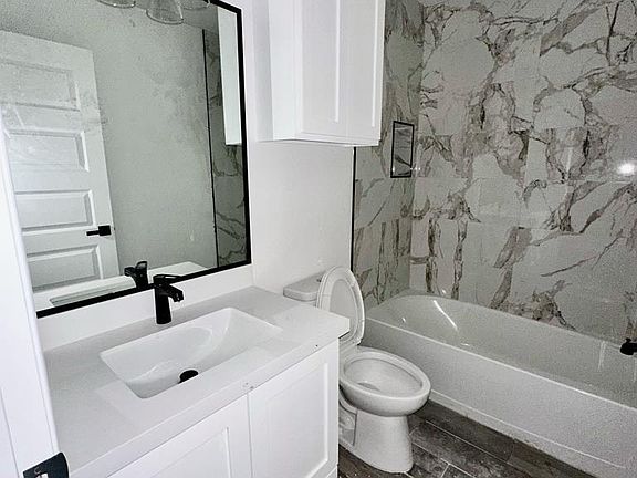 5th image of 9688 Montrose Dr