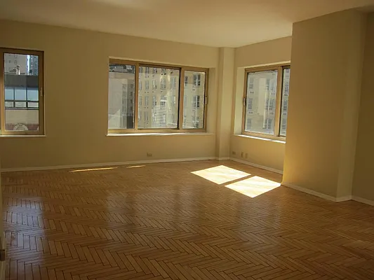 Rented by Keller Williams NYC | media 22