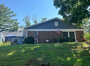 936 E Commons Dr, Bloomington, IN 47401