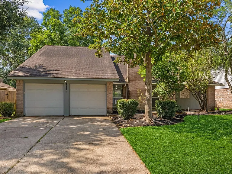 4311 Piney Creek Ln — Photo 30